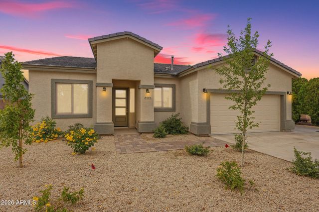 8006 W WHYMAN Avenue, Phoenix, AZ 85043