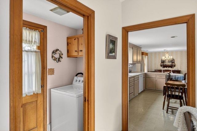 48 Glover Sq, Chatham, MA 02633