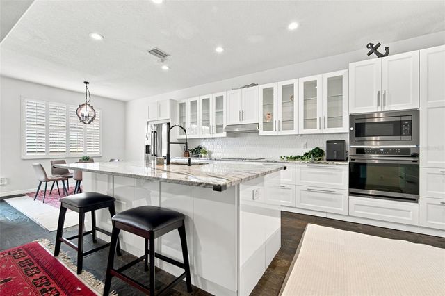 428 CHIMNEY ROCK DRIVE, Ruskin, FL 33570