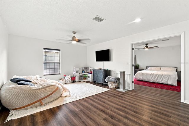428 CHIMNEY ROCK DRIVE, Ruskin, FL 33570