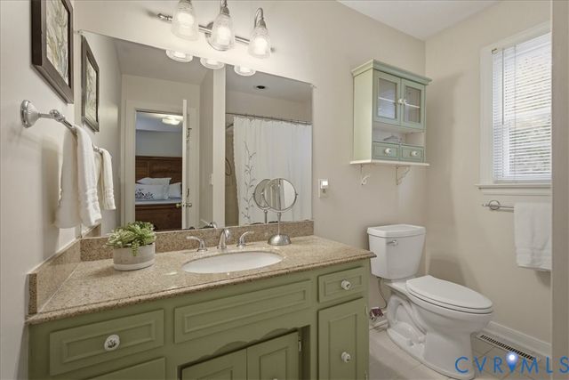 4601 Riderwood Way, Chester, VA 23831