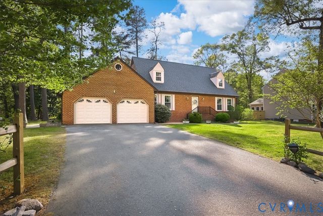 4601 Riderwood Way, Chester, VA 23831