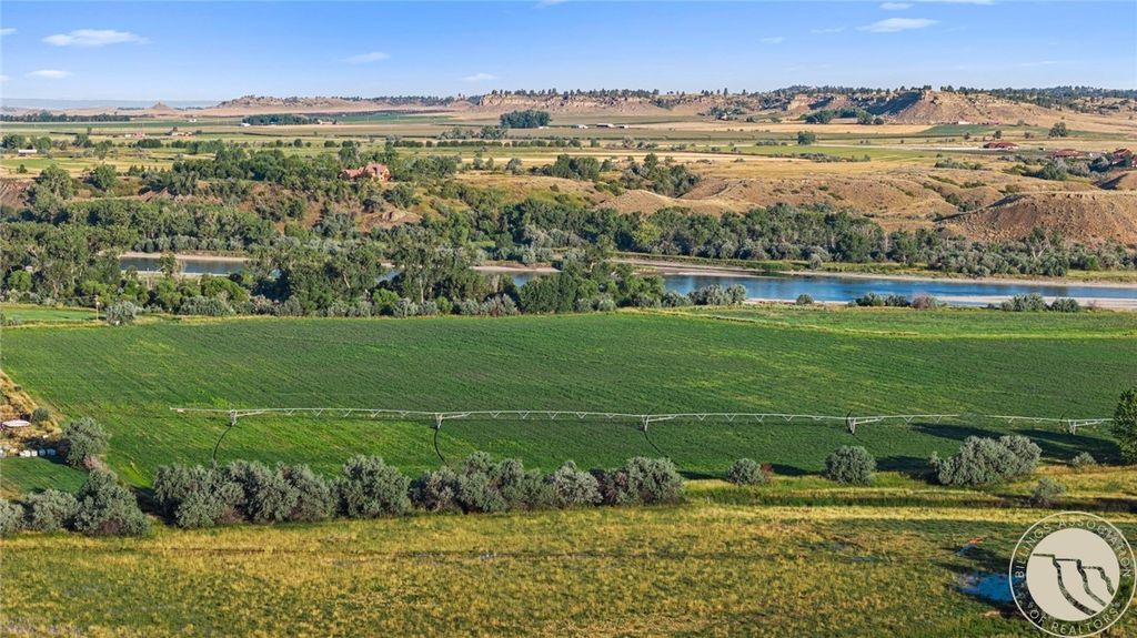 2573 Road 8, Huntley, MT 59088 photo 2