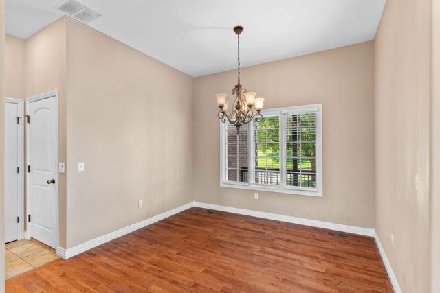 5980 S Mccann Ave, Springfield, MO 65804