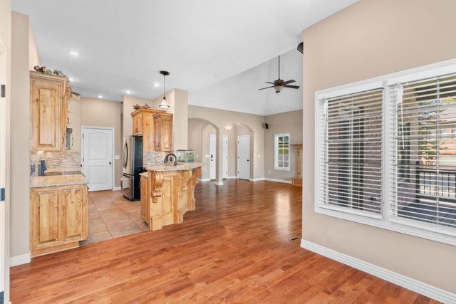 5980 S Mccann Ave, Springfield, MO 65804