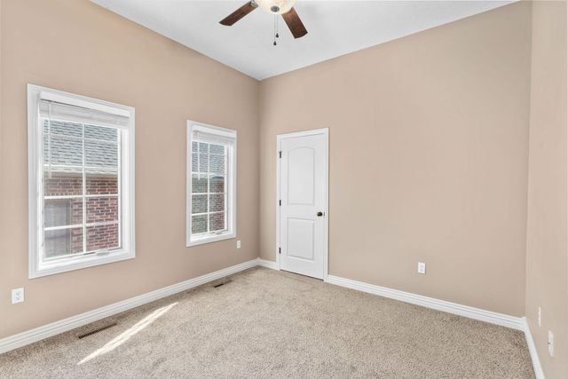 5980 S Mccann Ave, Springfield, MO 65804