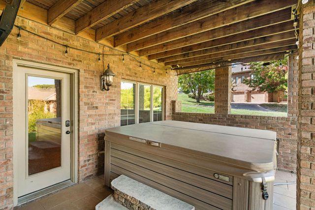 5980 S Mccann Ave, Springfield, MO 65804