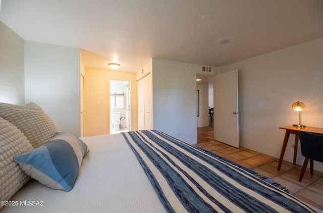 5701 E Glenn St Apt 5, Tucson, AZ 85712