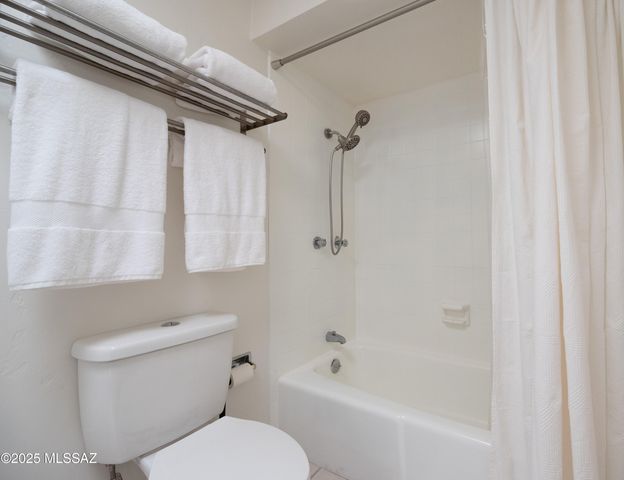 5701 E Glenn St Apt 5, Tucson, AZ 85712