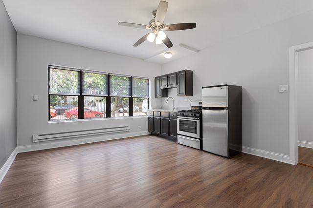 4555 N Malden Street 103, Chicago, IL 60640