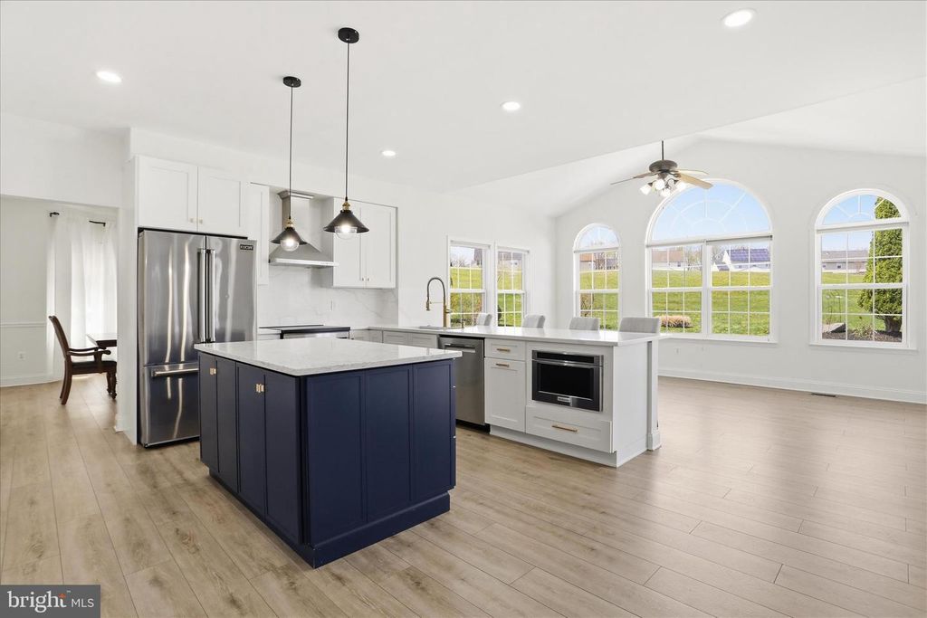 Image 14 of property listing at 18106 BULLOCK CT, Hagerstown, MD 21740