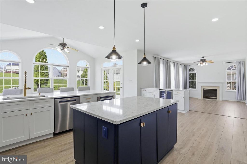 Image 16 of property listing at 18106 BULLOCK CT, Hagerstown, MD 21740