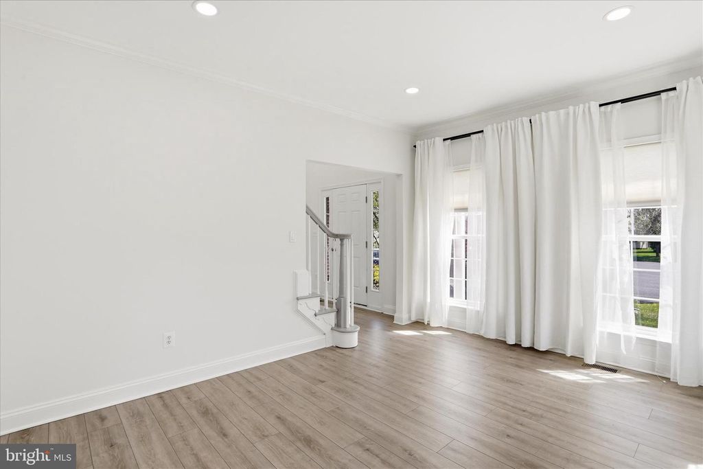 Image 23 of property listing at 18106 BULLOCK CT, Hagerstown, MD 21740