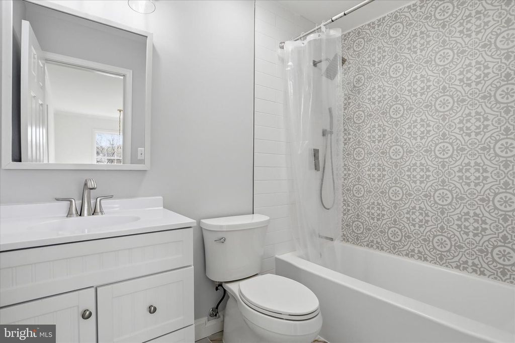 Image 32 of property listing at 18106 BULLOCK CT, Hagerstown, MD 21740