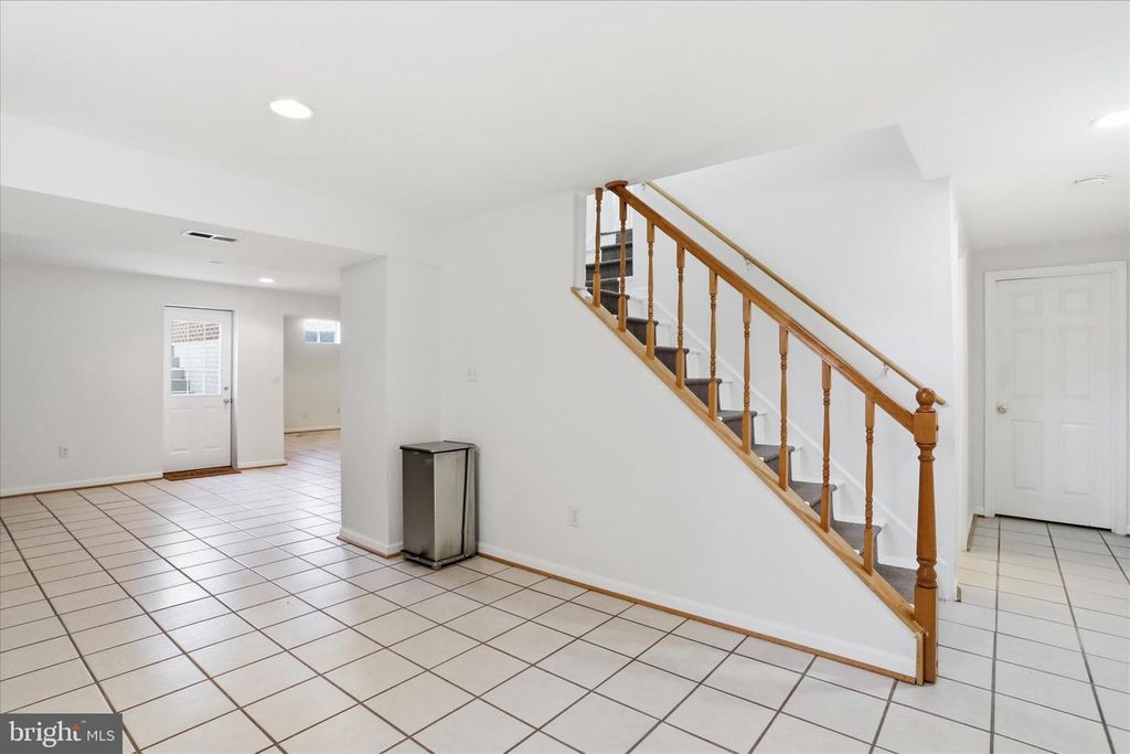 Image 37 of property listing at 18106 BULLOCK CT, Hagerstown, MD 21740