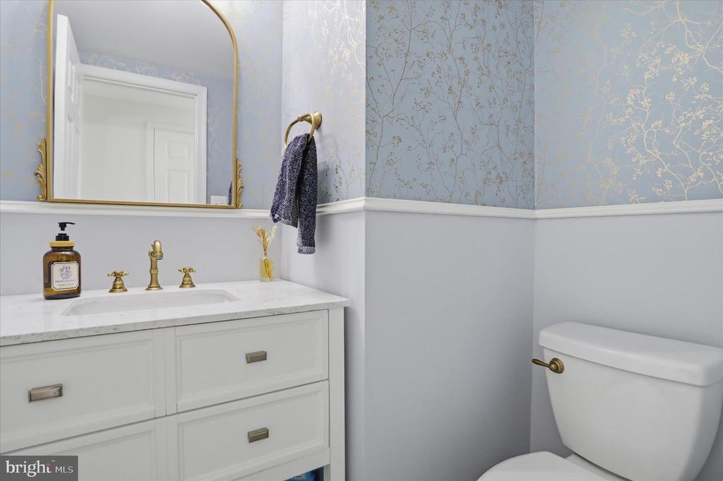 Image 7 of property listing at 18106 BULLOCK CT, Hagerstown, MD 21740