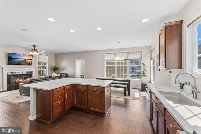15553 ADMIRAL BAKER CIR, Haymarket, VA 20169