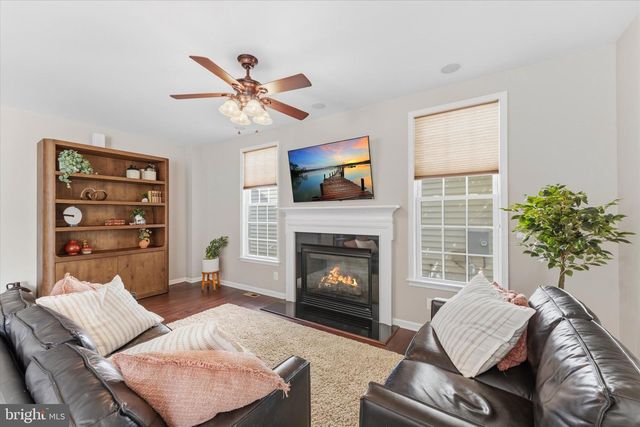 15553 ADMIRAL BAKER CIR, Haymarket, VA 20169