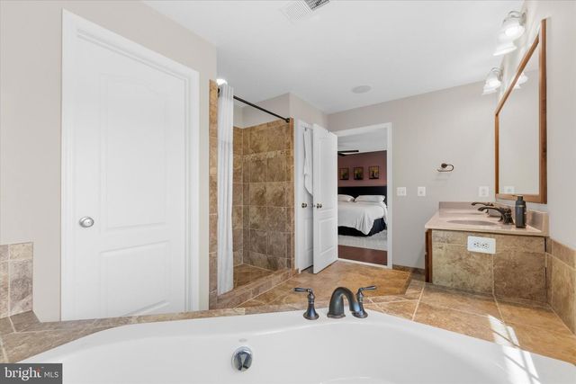 15553 ADMIRAL BAKER CIR, Haymarket, VA 20169