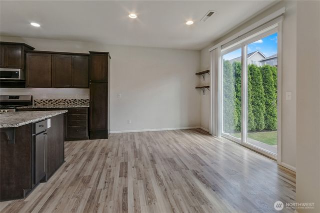 10582 191st Street E, Puyallup, WA 98374