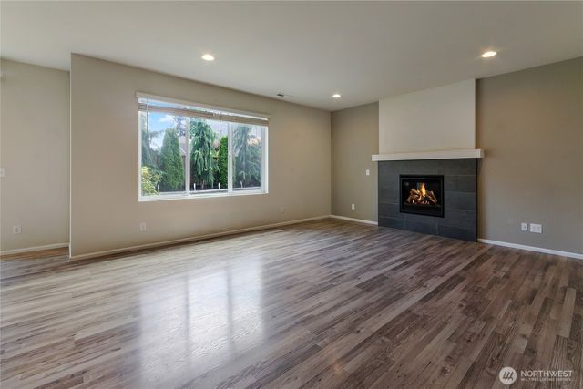 10582 191st Street E, Puyallup, WA 98374