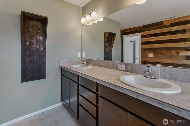 10582 191st Street E, Puyallup, WA 98374