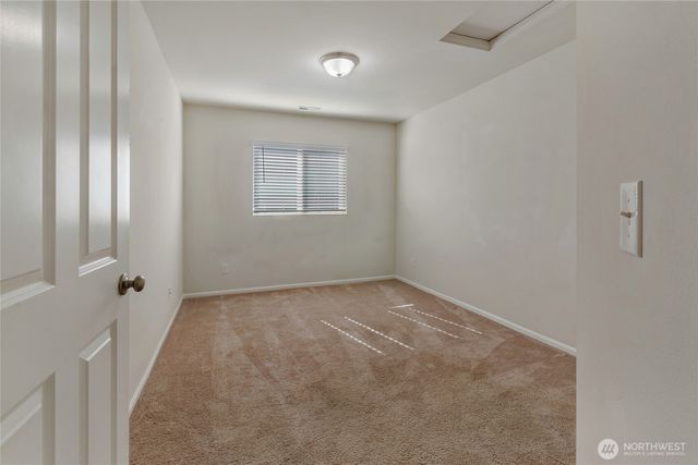10582 191st Street E, Puyallup, WA 98374