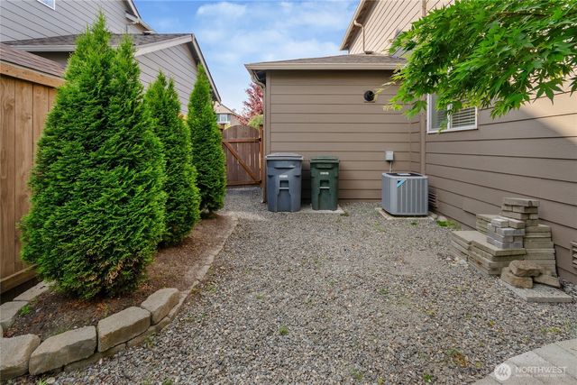 10582 191st Street E, Puyallup, WA 98374