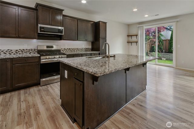 10582 191st Street E, Puyallup, WA 98374