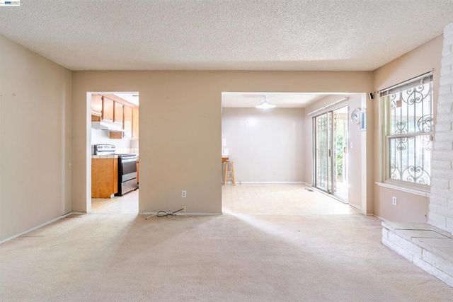 2197 Sugartree Drive, Pittsburg, CA 94565