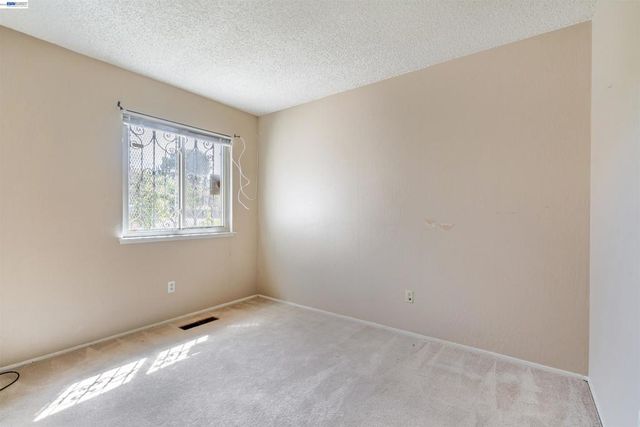 2197 Sugartree Drive, Pittsburg, CA 94565