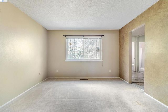 2197 Sugartree Drive, Pittsburg, CA 94565