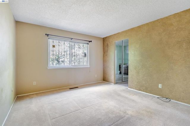 2197 Sugartree Drive, Pittsburg, CA 94565