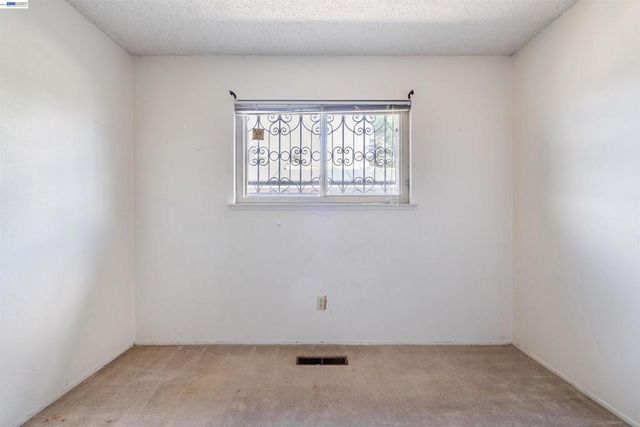 2197 Sugartree Drive, Pittsburg, CA 94565