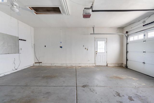 2197 Sugartree Drive, Pittsburg, CA 94565