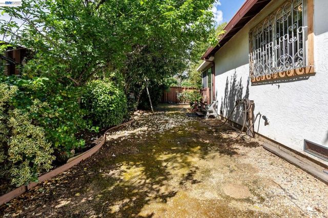 2197 Sugartree Drive, Pittsburg, CA 94565