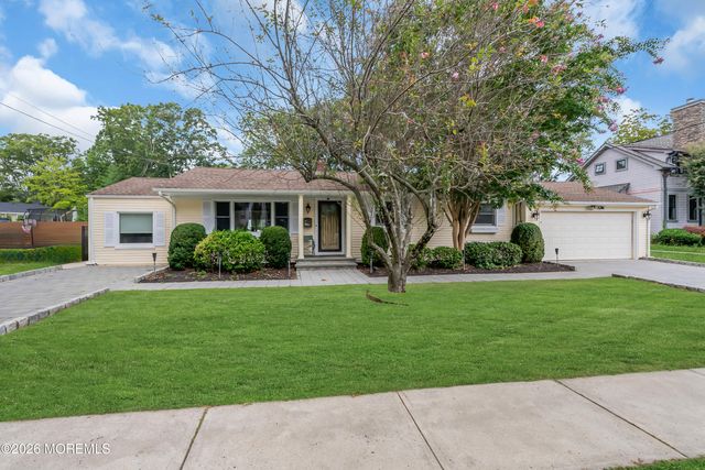 455 W Lincoln Avenue, Oakhurst, NJ 07755