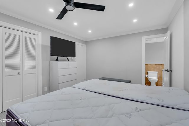 455 W Lincoln Avenue, Oakhurst, NJ 07755