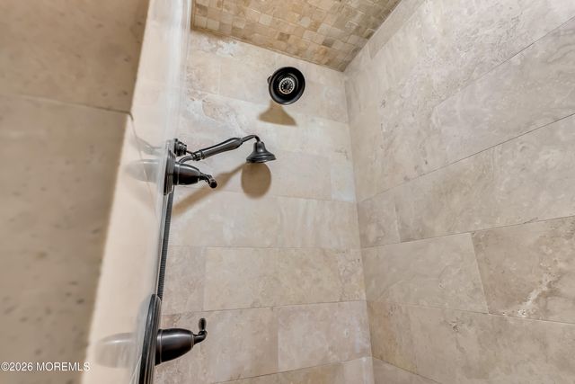 455 W Lincoln Avenue, Oakhurst, NJ 07755