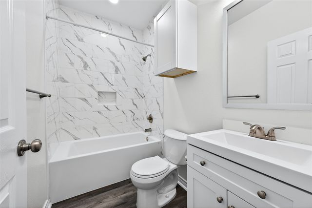 1809 Bluebonnet Avenue, Denison, TX 75020