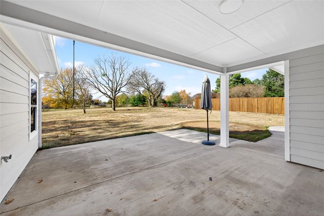 1809 Bluebonnet Avenue, Denison, TX 75020