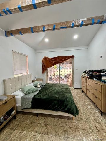 16560 La Salle Avenue, Detroit, MI 48221