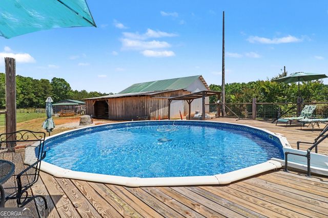8715 Forrest Road, Grantville, GA 30220