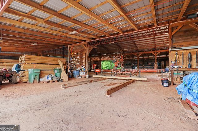 8715 Forrest Road, Grantville, GA 30220