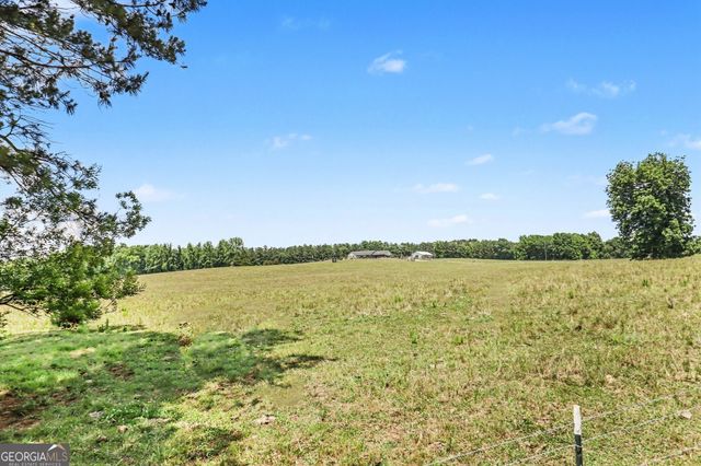 8715 Forrest Road, Grantville, GA 30220