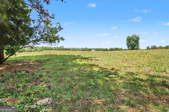 8715 Forrest Road, Grantville, GA 30220