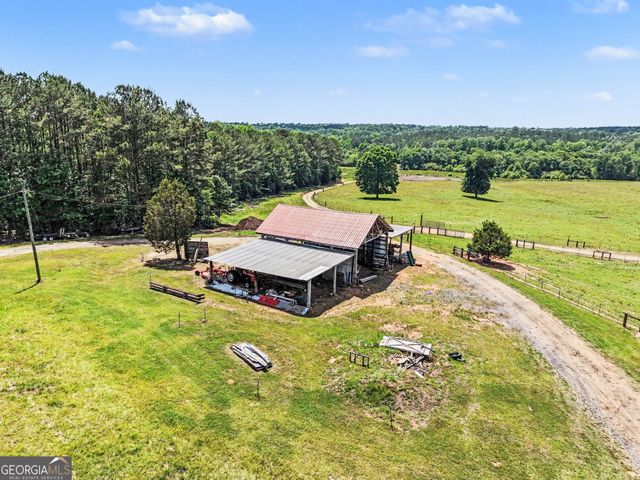8715 Forrest Road, Grantville, GA 30220
