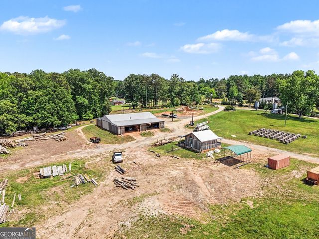 8715 Forrest Road, Grantville, GA 30220