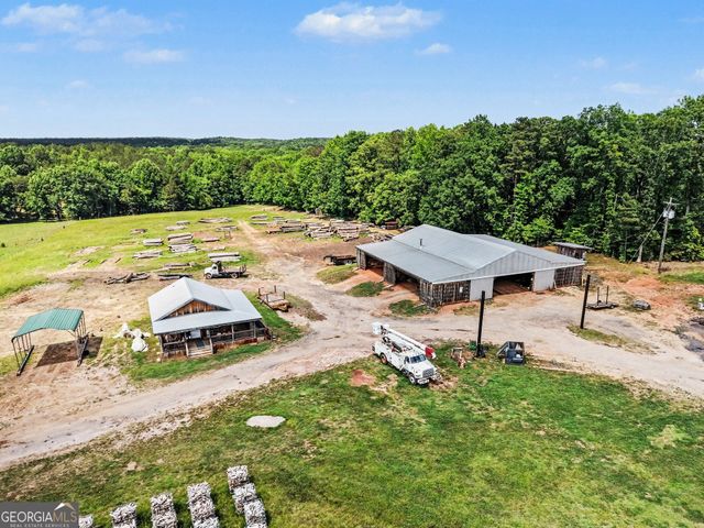 8715 Forrest Road, Grantville, GA 30220