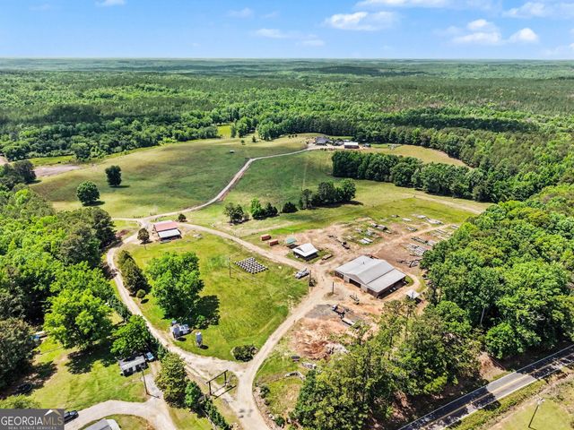 8715 Forrest Road, Grantville, GA 30220
